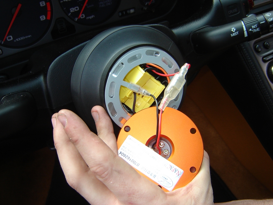 Need help with horn wiring with aftermarket hub and quick release